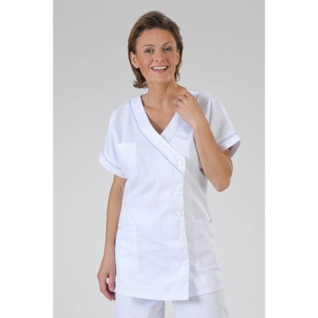 Fermeture asymetrique col V sur tenue de travail medicale