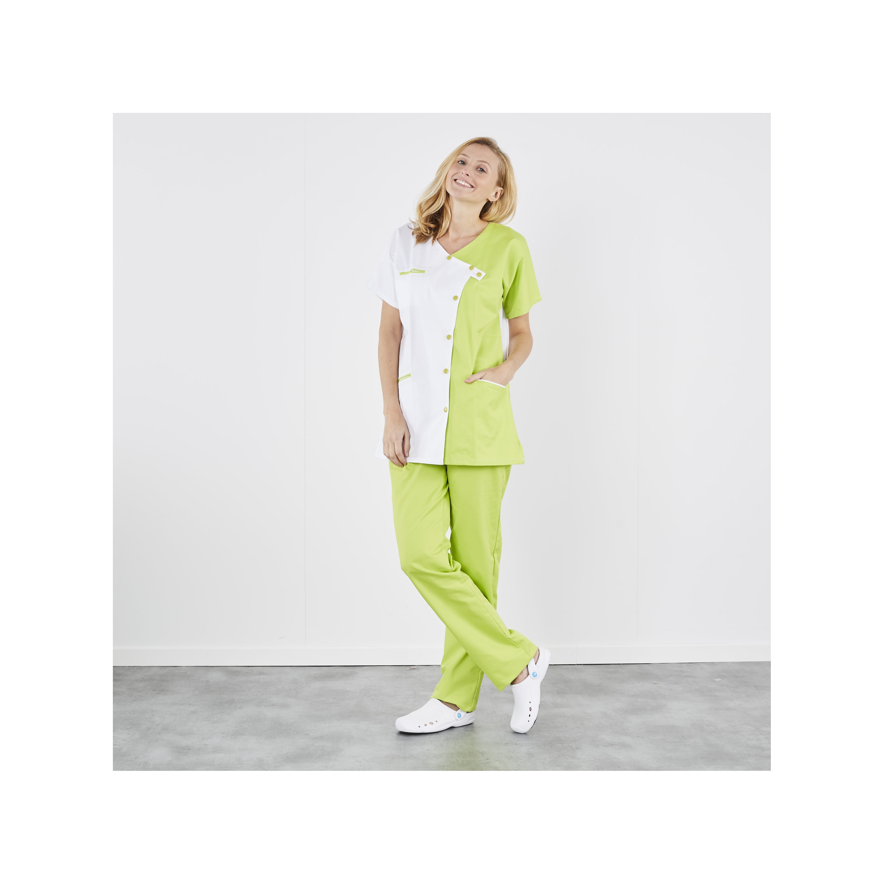 Blouse Médicale Femme Manches Courtes - 3 Poches, Pour Soins, Kiné, Laboratoire, Déguisement