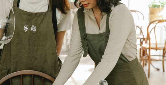 Tablier de cuisine personnalisable à votre choix (pour femme ou homme) -  Toque de Chef